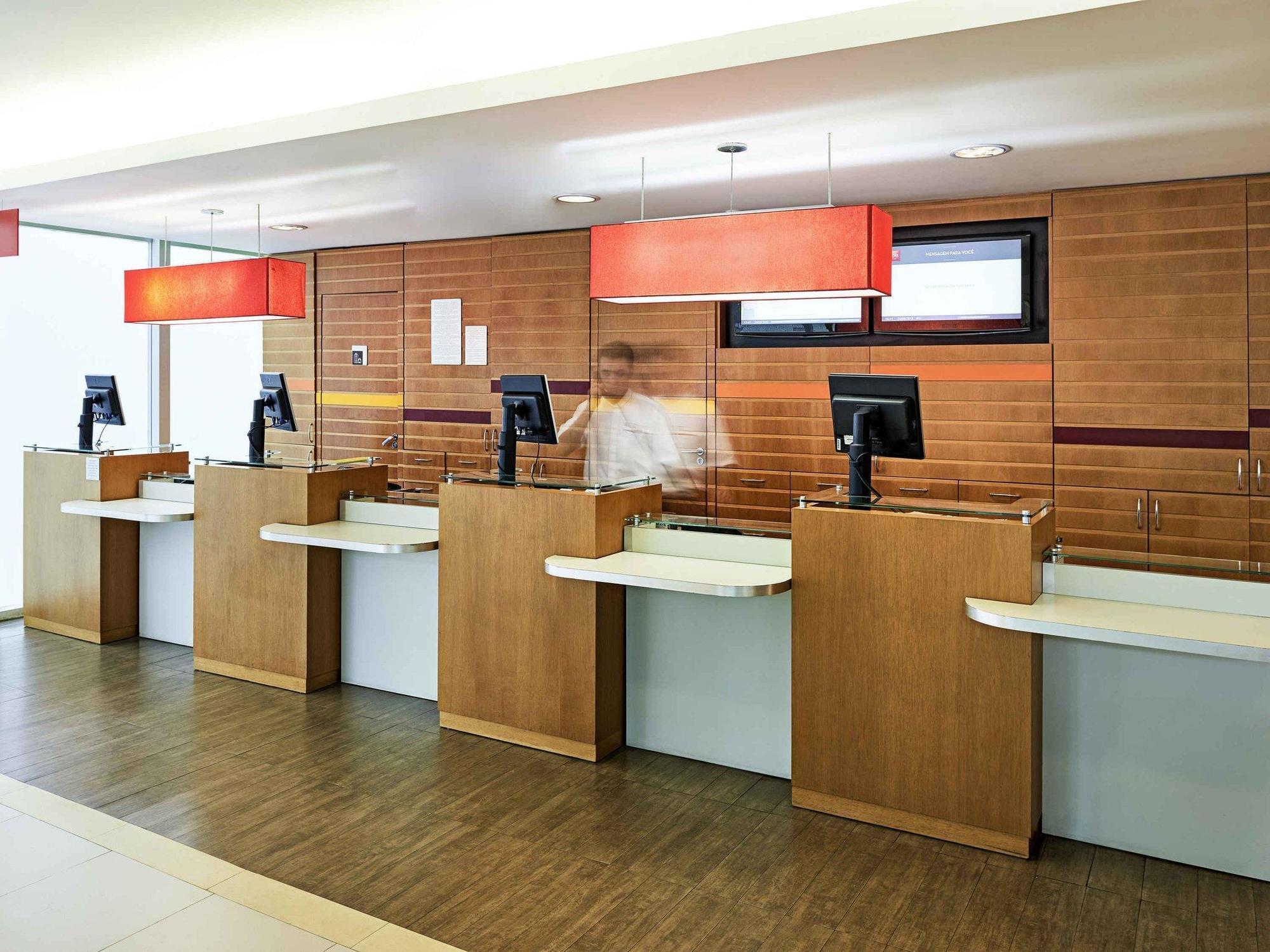 Hotel Ibis Centro 3*